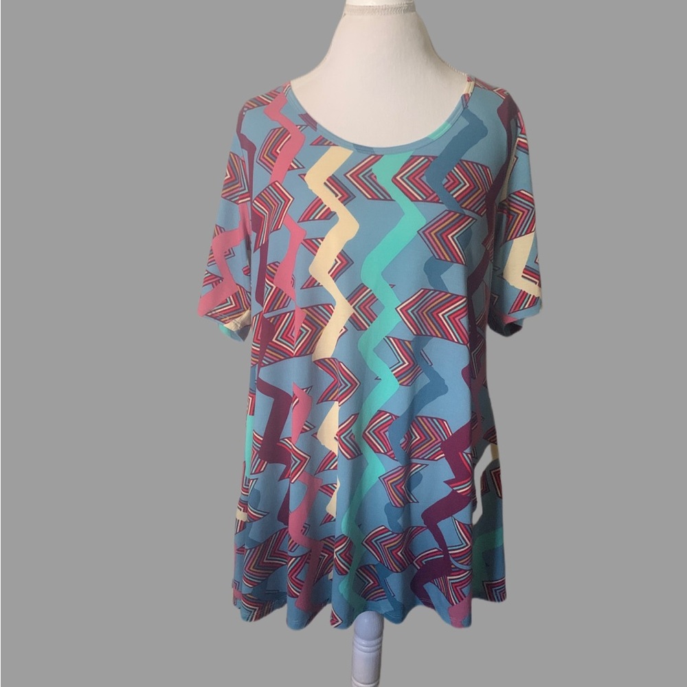 LulaRoe abstract oversized shirt sleeve tunic
